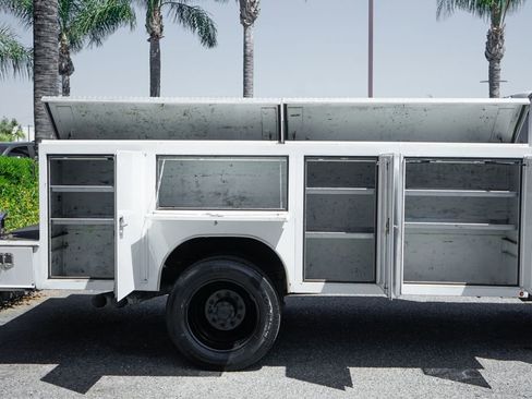 Used 2019 Ford F550 2WD Crew Cab Super Duty image 12