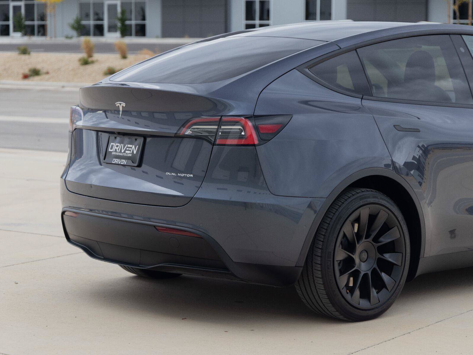 Used 2020 Tesla Model Y Long Range AWD/4WD image 10
