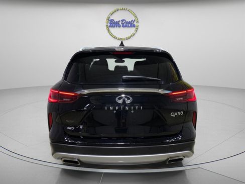 Used 2019 INFINITI QX50 Essential w/ Premium Heat Package AWD/4WD image 5