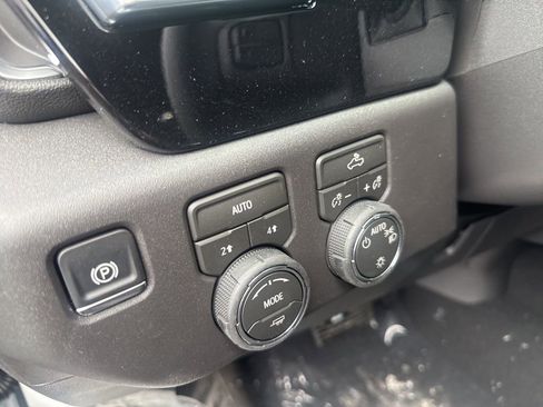 New 2026 Chevrolet Silverado 1500 LT image 4