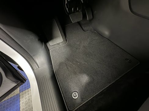 New 2025 Honda Pilot EX-L image 15