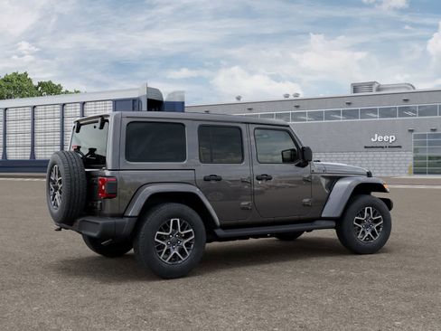 New 2026 Jeep Wrangler Unlimited Sahara AWD/4WD image 4