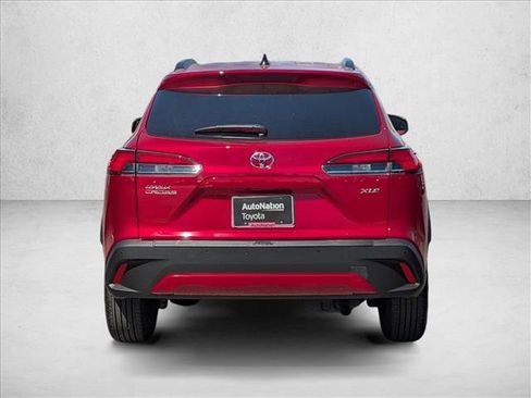 Certified 2025 Toyota Corolla Cross XLE w/ Convenience Package image 7