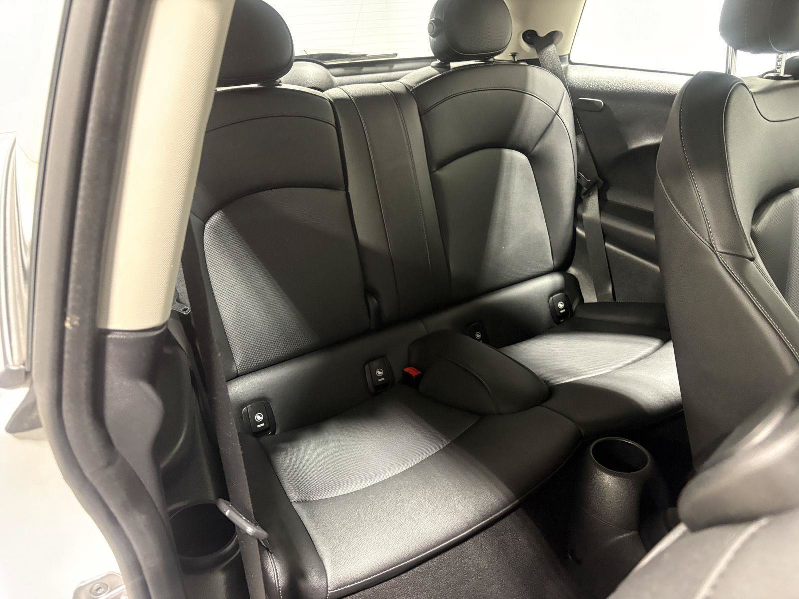 Used 2024 MINI Cooper S FWD image 10