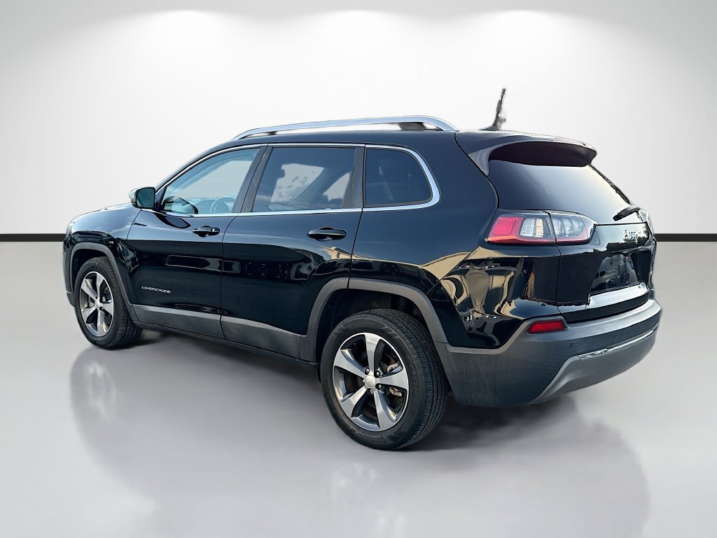 Used 2019 Jeep Cherokee Limited FWD image 5