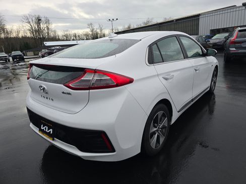 Used 2019 Hyundai Ioniq Limited image 3
