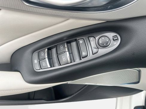 Used 2023 INFINITI Q50 Luxe w/ Cargo Package RWD image 17