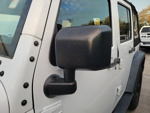 Used 2017 Jeep Wrangler Unlimited Sport image 6