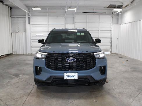 New 2026 Ford Explorer ST-Line w/ ST-Line Street Pack image 2