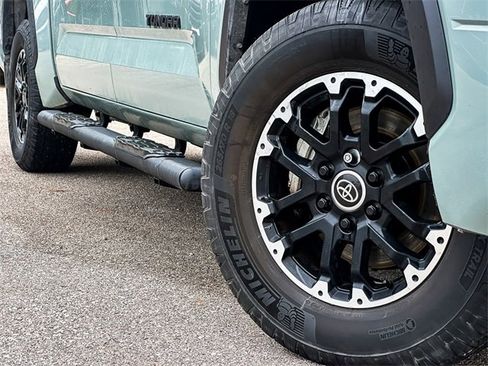 Used 2022 Toyota Tundra SR5 image 2