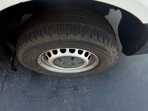 Used 2017 Mercedes-Benz Sprinter 2500 image 23