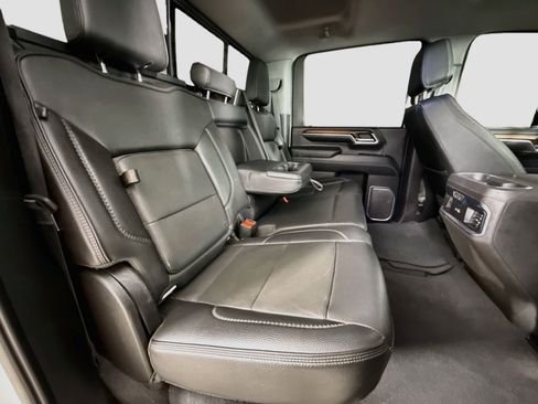 Used 2024 GMC Sierra 3500 Denali w/ Denali Reserve Package AWD/4WD image 30