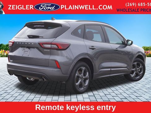 Used 2024 Ford Escape ST-Line image 5