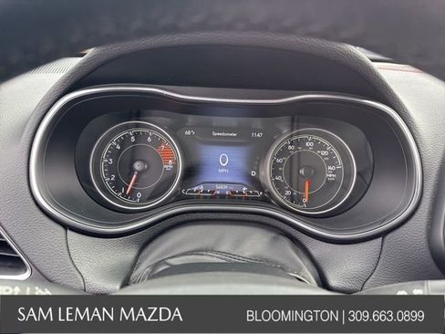 Used 2019 Jeep Cherokee Trailhawk w/ Comfort/Convenience Group image 17