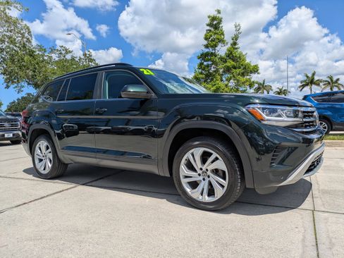 Used 2021 Volkswagen Atlas SE AWD/4WD image 2