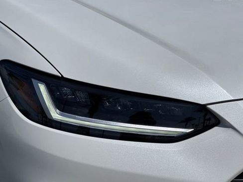 Certified 2026 Honda HR-V LX image 32