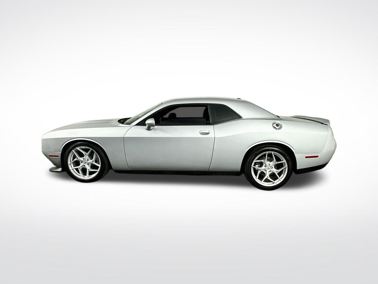 Used 2022 Dodge Challenger GT RWD image 5