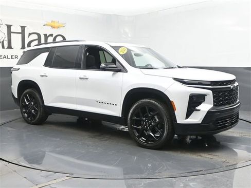 Used 2024 Chevrolet Traverse RS w/ LPO, Floor Liner Package image 6