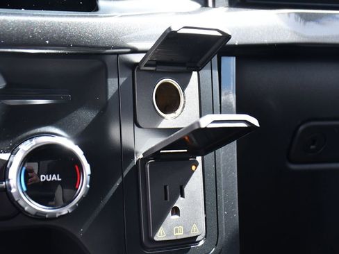 Used 2022 Ford F150 XLT w/ Equipment Group 302A High image 31