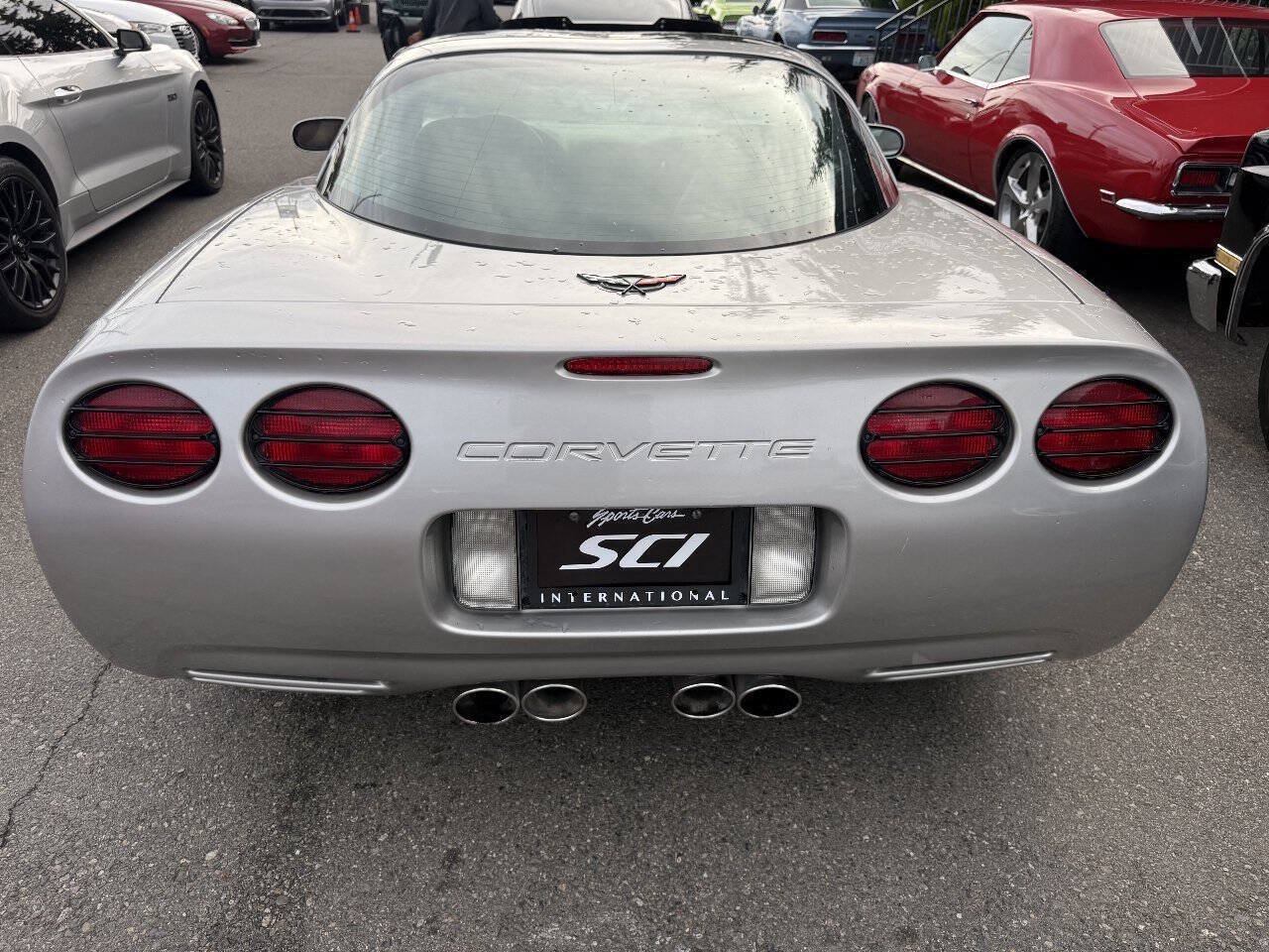 Used 2004 Chevrolet Corvette Coupe w/ Roof Package RWD image 4