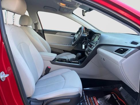 Used 2019 Hyundai Sonata SE FWD image 20