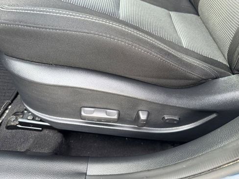 Used 2016 Hyundai Elantra GT w/ Option Group 02 image 12