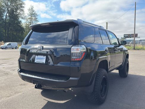 Used 2016 Toyota 4Runner SR5 AWD/4WD image 26