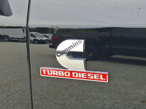 Used 2022 RAM 3500 Limited AWD/4WD image 16