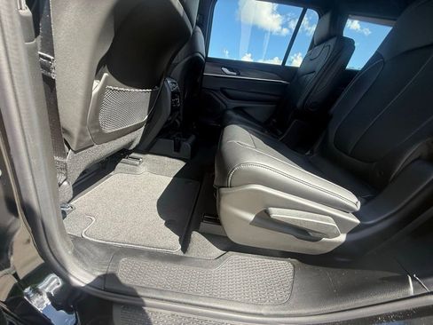 New 2025 Jeep Grand Cherokee L Limited w/ Black Appearance Package image 46