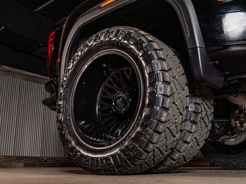 Used 2024 GMC Sierra 3500 Denali Ultimate image 16