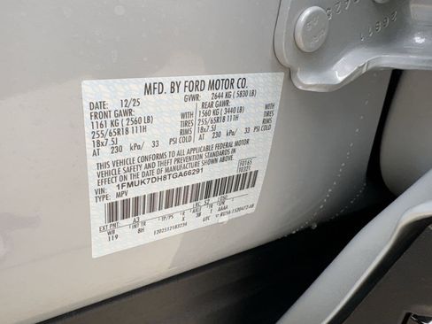 New 2026 Ford Explorer Active RWD image 27