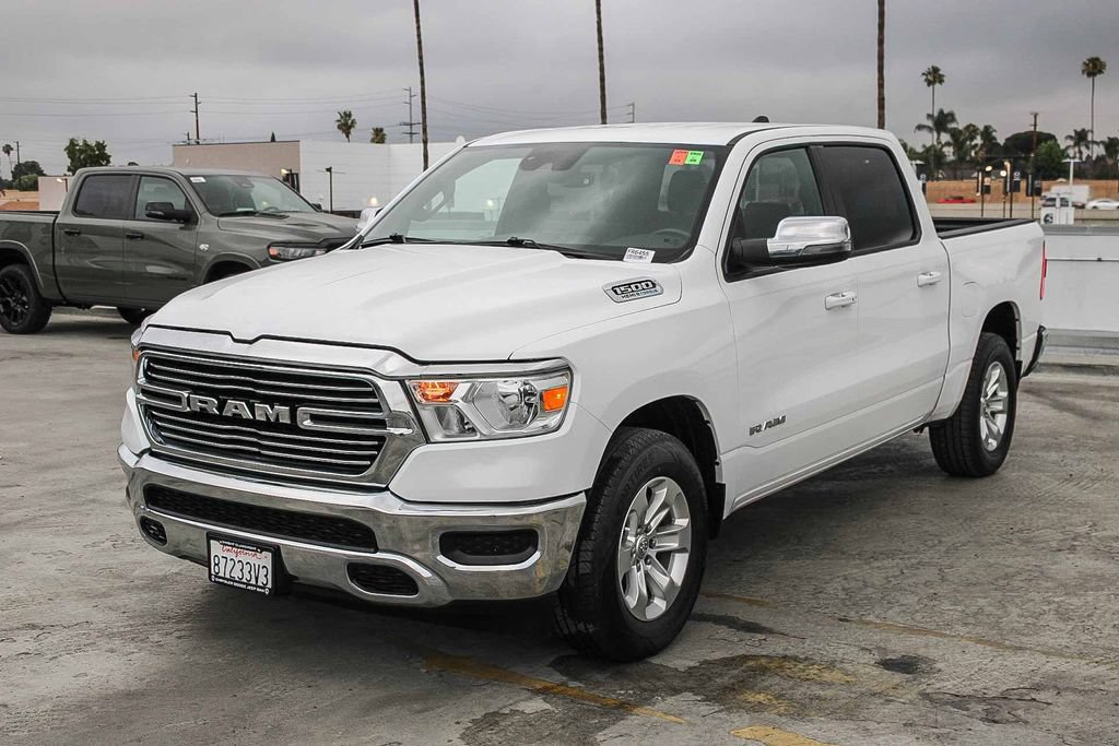 Used 2024 RAM 1500 Laramie AWD/4WD image 4