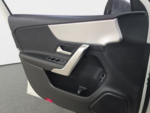 Used 2022 Mercedes-Benz A 220 image 27