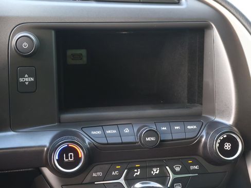 Used 2018 Chevrolet Corvette Stingray Coupe w/ Battery Protection Package image 20