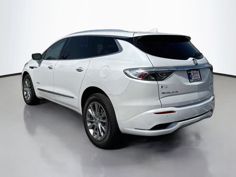 Used 2024 Buick Enclave Avenir FWD image 5
