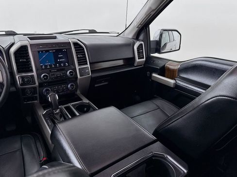 Used 2017 Ford F150 Lariat w/ Equipment Group 502A Luxury AWD/4WD image 25