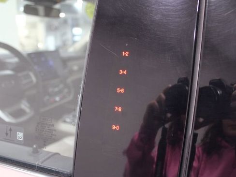 Used 2024 Ford Expedition Max Limited image 18