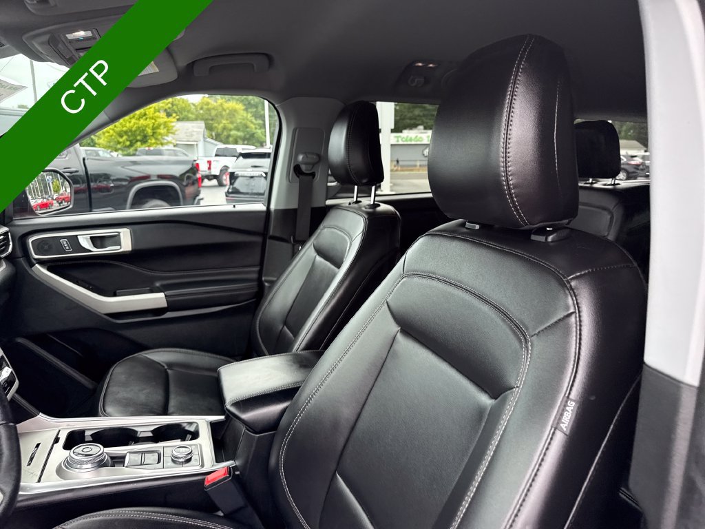 Used 2024 Ford Explorer XLT w/ Equipment Group 202A AWD/4WD image 23