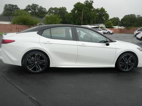 Used 2026 Toyota Camry XSE FWD image 11