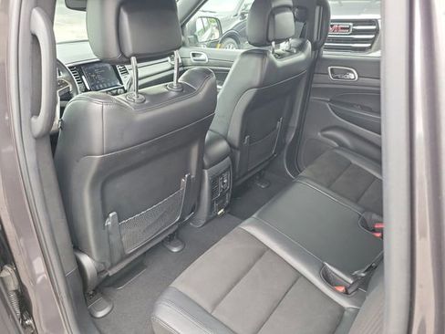 Used 2019 Jeep Grand Cherokee Altitude AWD/4WD image 13