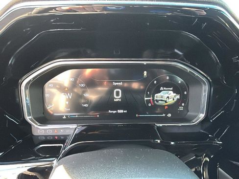 New 2026 GMC Sierra 1500 SLT w/ SLT Convenience Package image 16