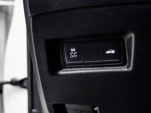 Used 2019 INFINITI Q50 Signature Edition AWD/4WD image 31