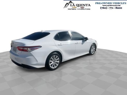 Used 2019 Toyota Camry LE w/ Carpet Mat Package image 8