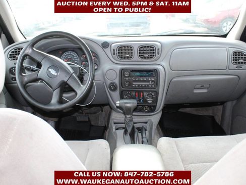 Used 2007 Chevrolet TrailBlazer LS w/ LS Preferred Equipment Group image 8