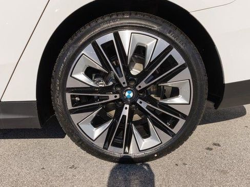 New 2025 BMW 530i xDrive 530i xDrive image 6