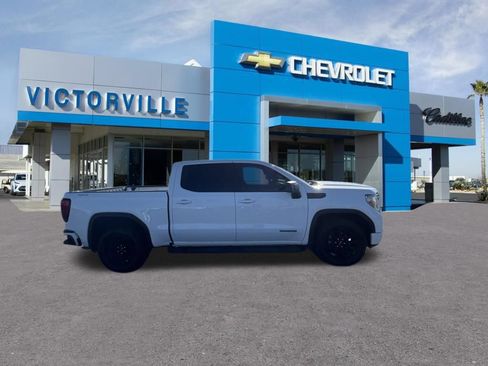 Used 2022 GMC Sierra 1500 Elevation w/ LPO, Elevation Black Package AWD/4WD image 5