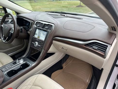 Used 2017 Ford Fusion Platinum FWD image 24