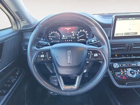 Used 2022 Lincoln Corsair AWD w/ Premium Package image 12