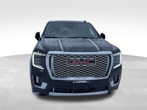 Used 2024 GMC Yukon Denali w/ Denali Reserve Package image 2