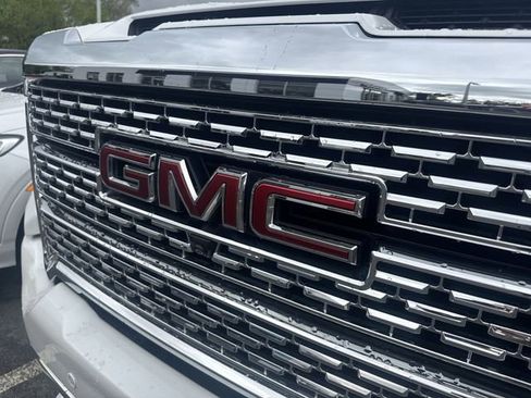 Used 2021 GMC Sierra 2500 Denali w/ Denali Ultimate Package AWD/4WD image 32